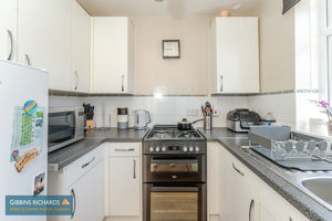 Kitchen- click for photo gallery